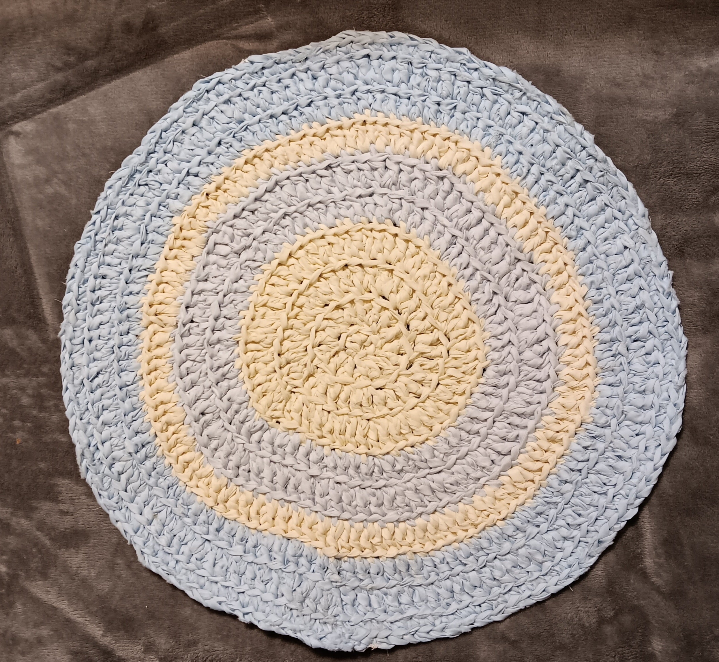 Table topper and Hot Pad set